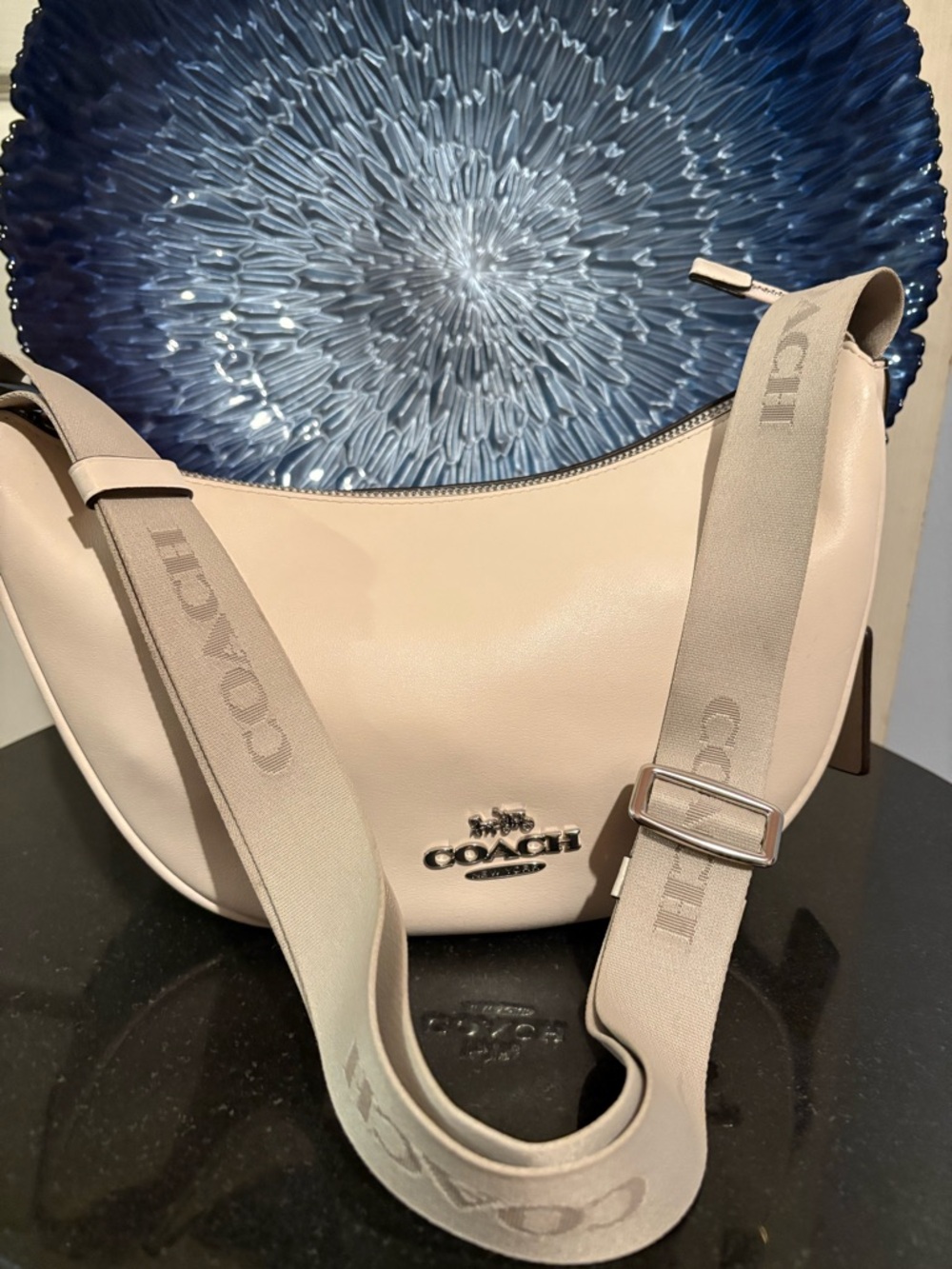 Coach Pace Chalk/Off-White Shoulder/Crossbody Bag - Picture 4 of 6